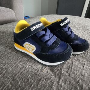 Skechers Blue and Yellow Athletic Sneakers